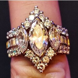 Gorgeous 10k Gold plated Faceted Marquis Clear Ice CZ Vintage Ring Size 6 1980s